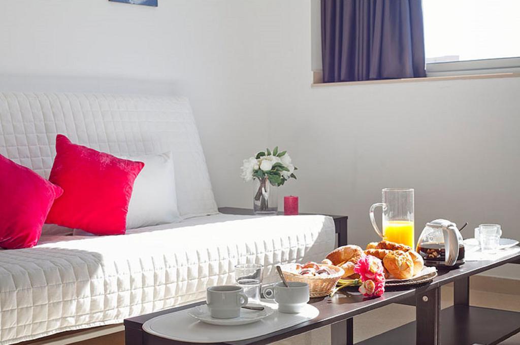 Charmsuites Paralel Barcelona Exterior photo