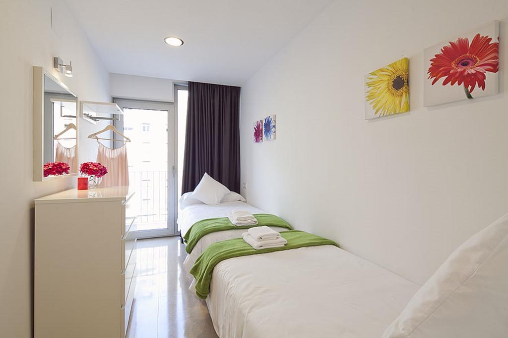 Charmsuites Paralel Barcelona Room photo