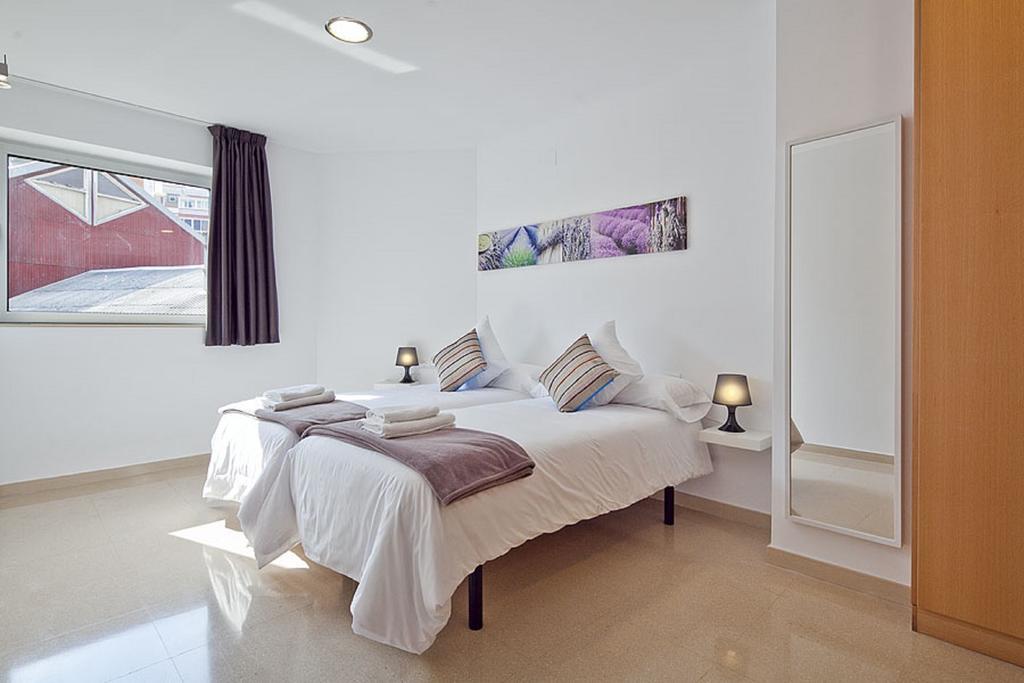 Charmsuites Paralel Barcelona Room photo