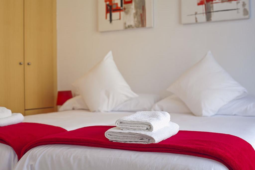 Charmsuites Paralel Barcelona Room photo