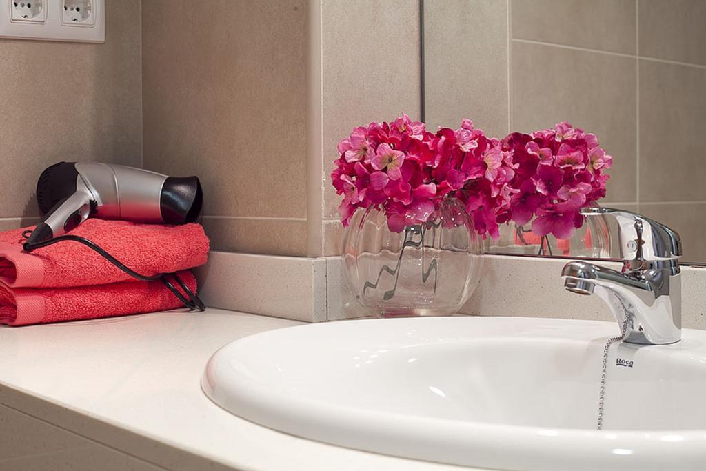 Charmsuites Paralel Barcelona Room photo
