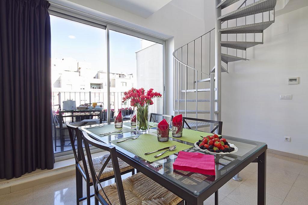 Charmsuites Paralel Barcelona Room photo
