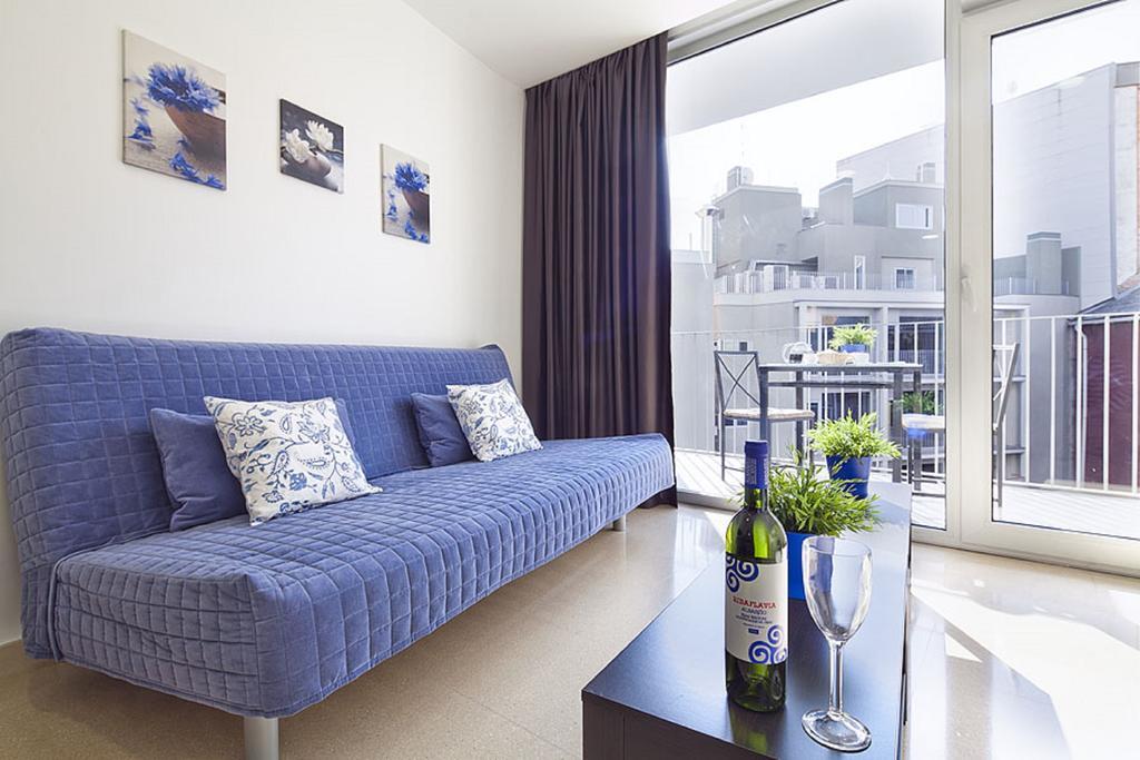 Charmsuites Paralel Barcelona Room photo
